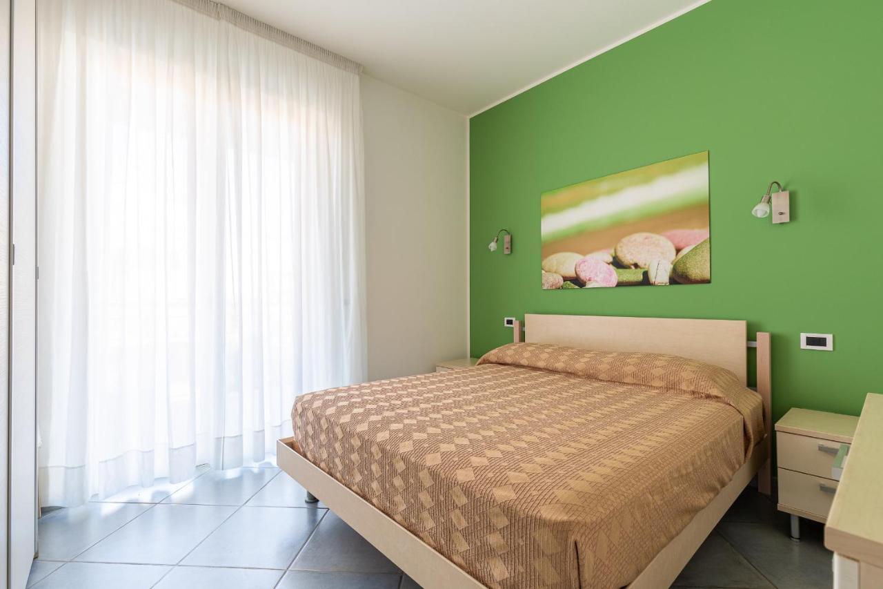 Terraces D'Orlando - Family Apartments With Sea View And Pool Capo dʼOrlando Екстериор снимка