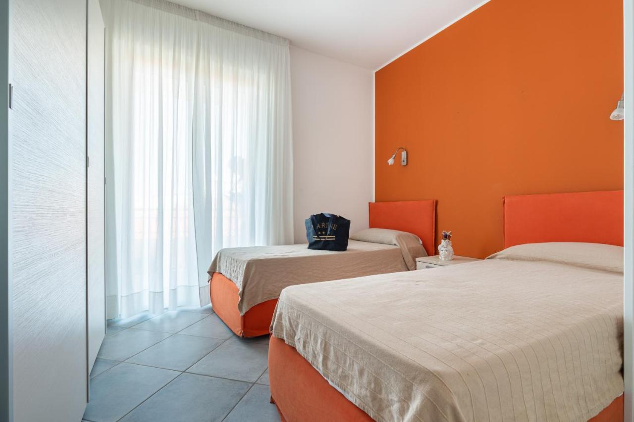 Terraces D'Orlando - Family Apartments With Sea View And Pool Capo dʼOrlando Екстериор снимка