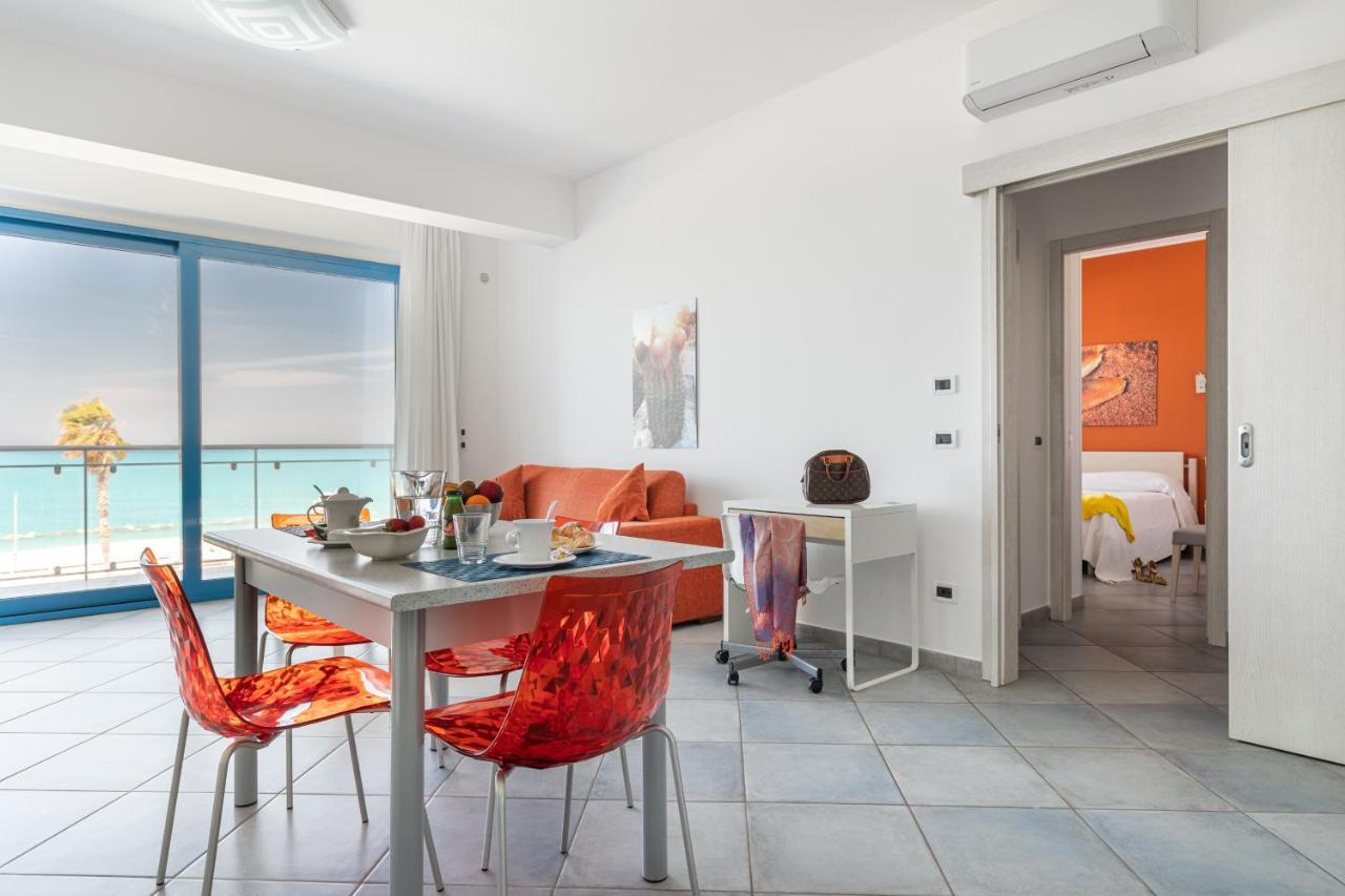 Terraces D'Orlando - Family Apartments With Sea View And Pool Capo dʼOrlando Екстериор снимка