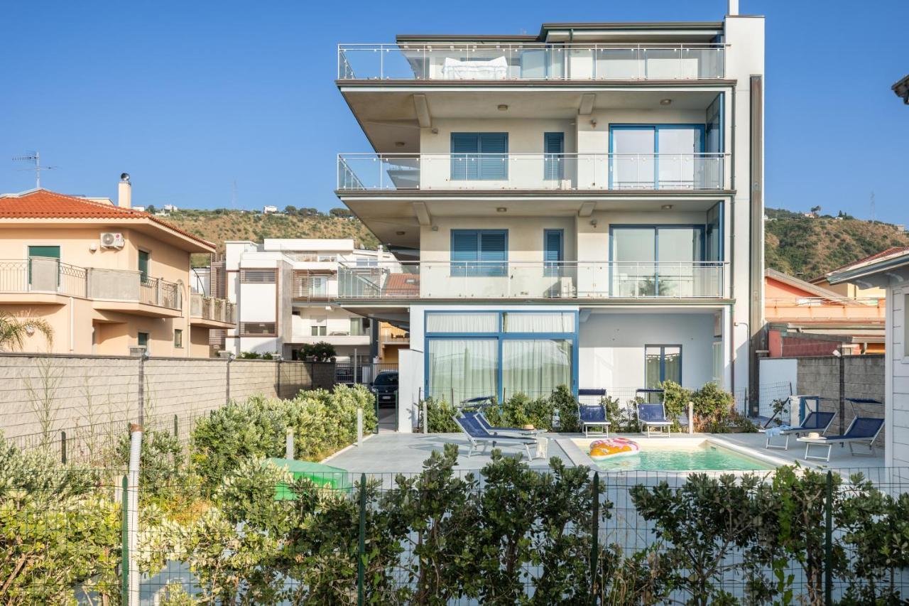 Terraces D'Orlando - Family Apartments With Sea View And Pool Capo dʼOrlando Екстериор снимка