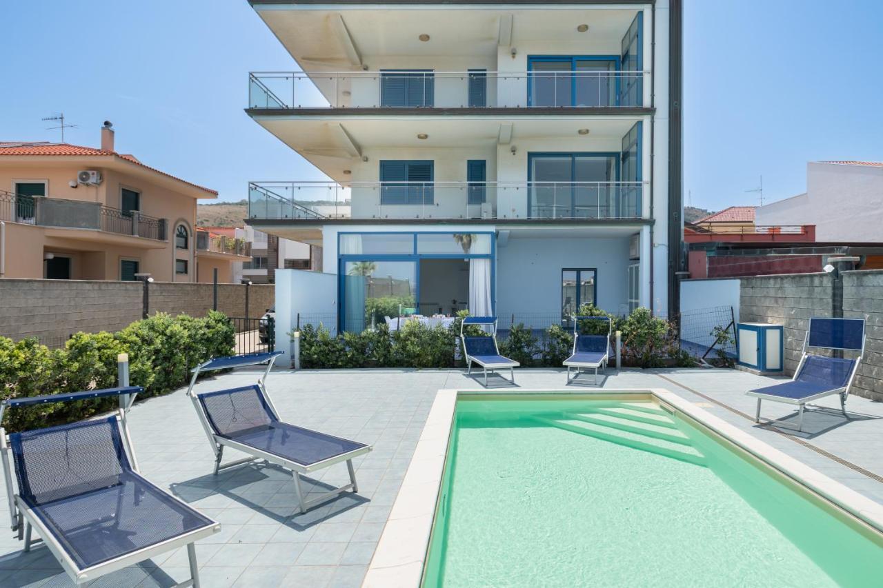 Terraces D'Orlando - Family Apartments With Sea View And Pool Capo dʼOrlando Екстериор снимка