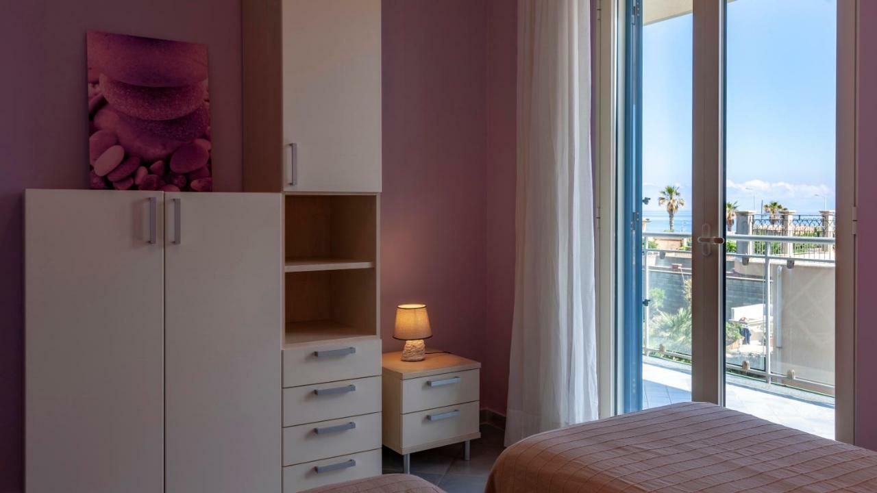 Terraces D'Orlando - Family Apartments With Sea View And Pool Capo dʼOrlando Екстериор снимка