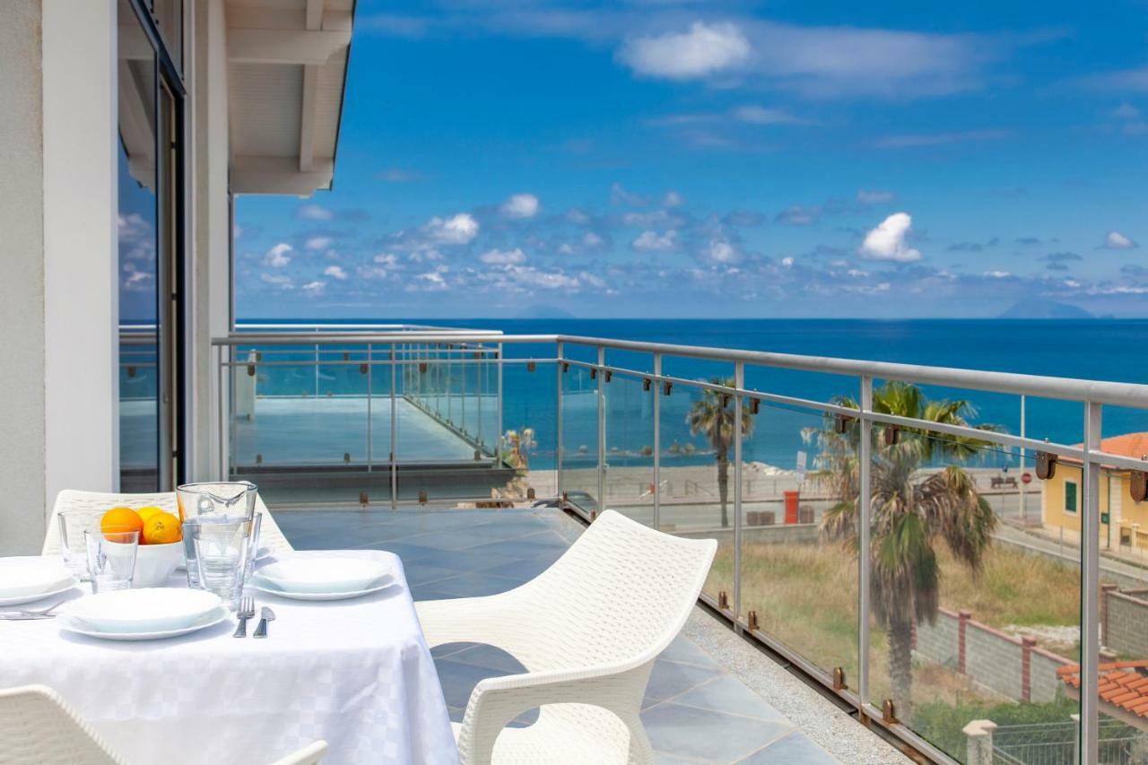 Terraces D'Orlando - Family Apartments With Sea View And Pool Capo dʼOrlando Екстериор снимка